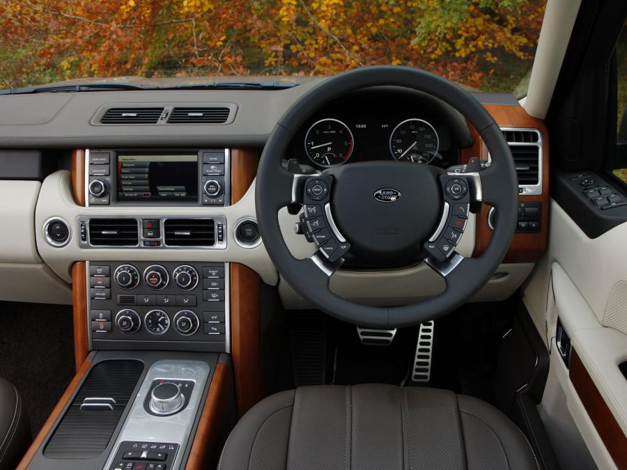  Land Rover Range Rover Autobiography 2009 года  (UK) (фото 13 из 16)
